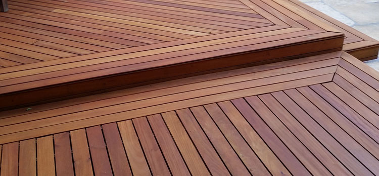 Redwood Decking Material in Studio City, CA