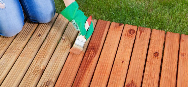 Wood Deck Maintenance in Studio City, CA